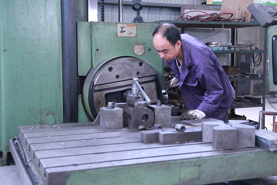 生物質顆粒機,木屑顆粒機,鋸末顆粒機,燃料顆粒機,生物質造粒機廠家,顆粒灶,粉碎機,烘干機,新能源燃料,包裝機,顆粒燃料,生物質能源,生物質顆粒機生產廠家